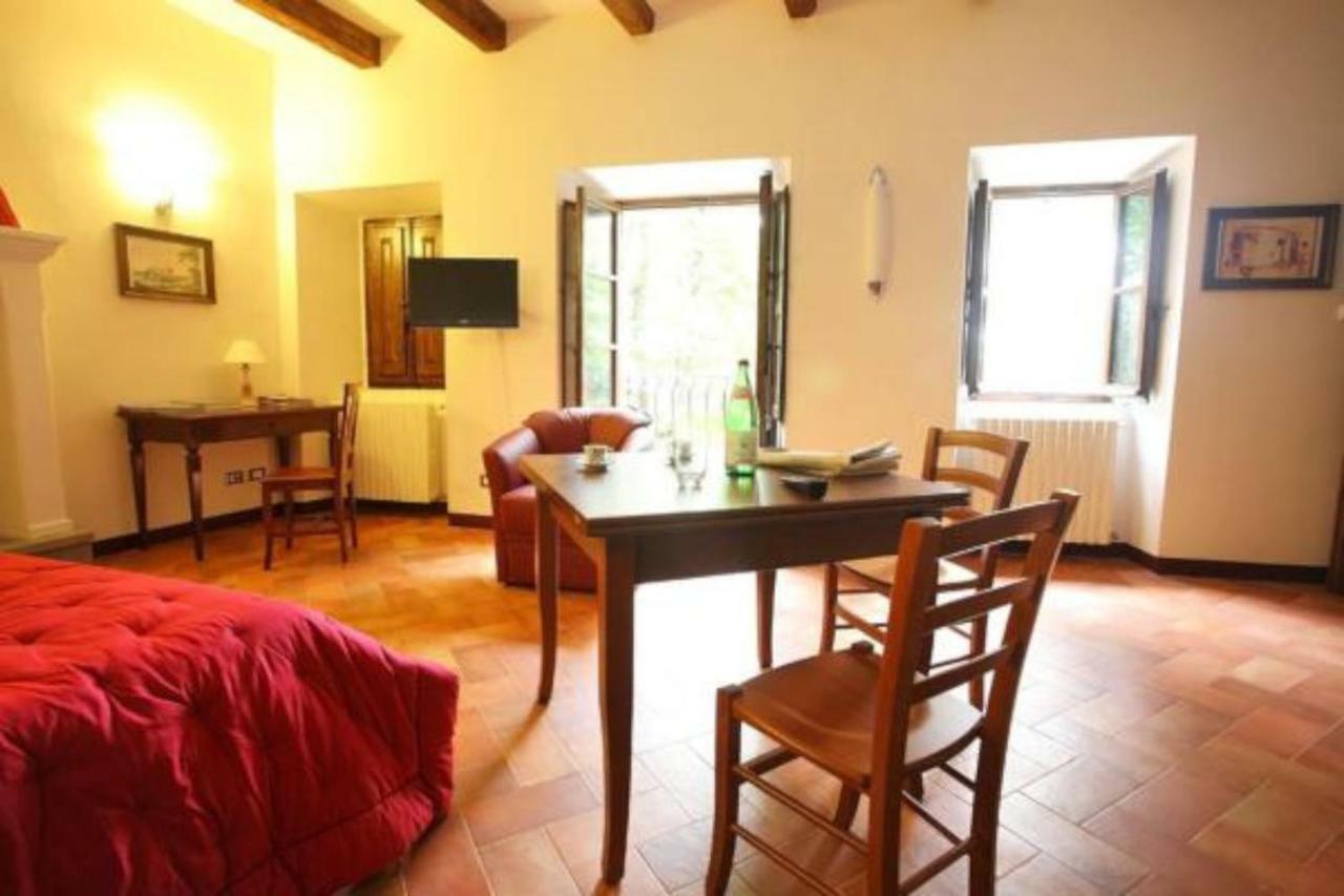 Aparthotel Antico Borgo La Commenda Montefiascone Exterior foto