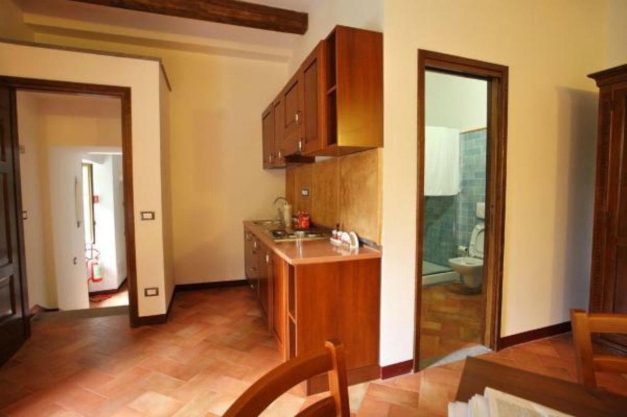 Aparthotel Antico Borgo La Commenda Montefiascone Exterior foto