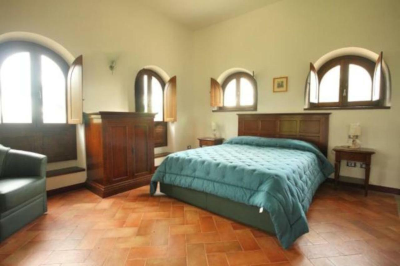 Aparthotel Antico Borgo La Commenda Montefiascone Exterior foto